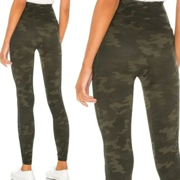 Spanx Revolve Look at Me Now Seamless Leggings Shaping Tights Green Camo Size S - Picture 1 of 9